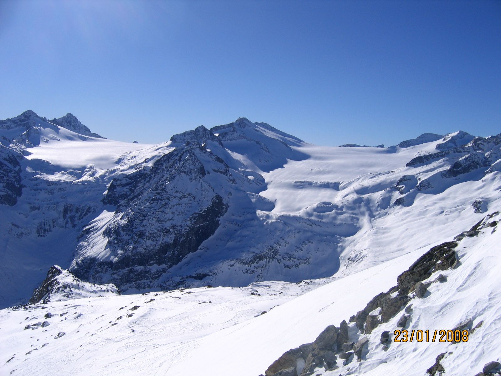 Montagne innevate nella zona del Tonale e dell'Adamello