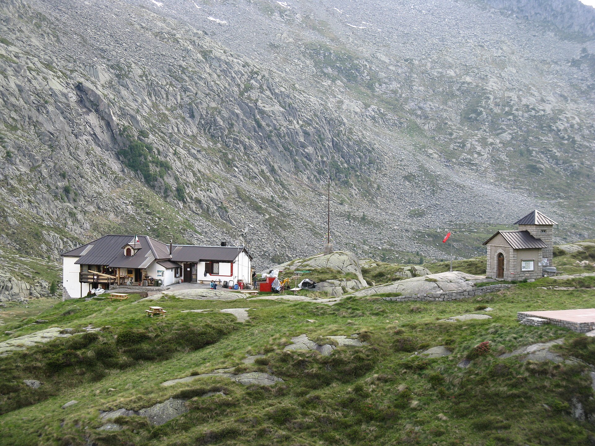 Il Rifugio Serafino Gnutti in Val Miller, Adamello